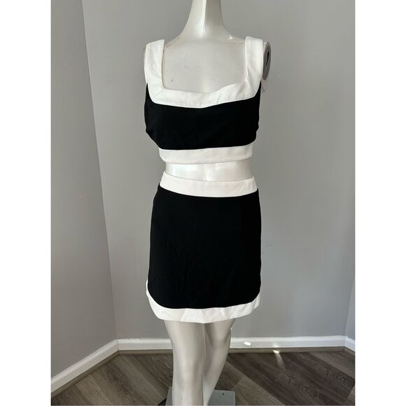 NWT More To Come Jeyne Colorblock Cropped Top & Skirt 2Pc Set Black White Large - Picture 4 of 8